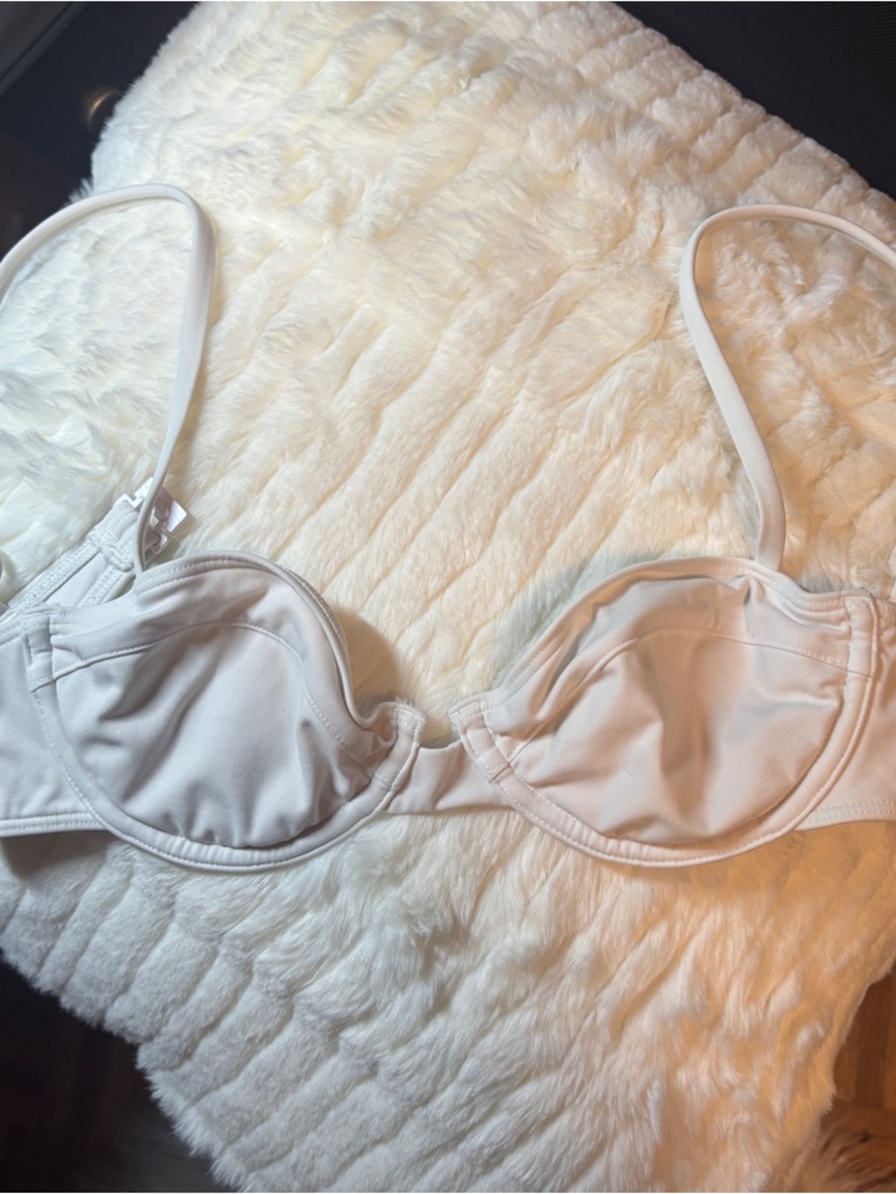 Babaton White Underwire Bikini Top